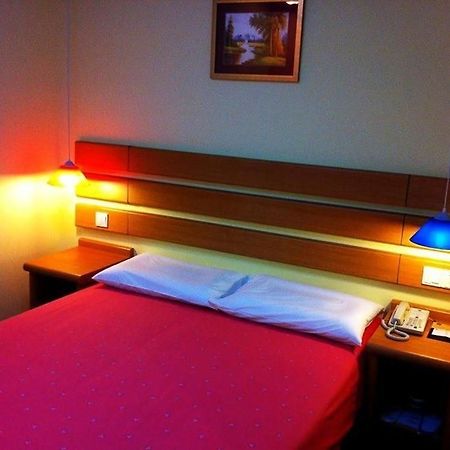 Home Inn Hotel Guiyang Fushui Middle Road Guiyang (Guizhou) Exterior photo