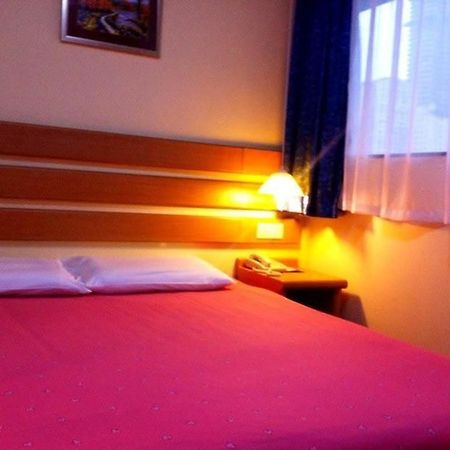 Home Inn Hotel Guiyang Fushui Middle Road Guiyang (Guizhou) Exterior photo