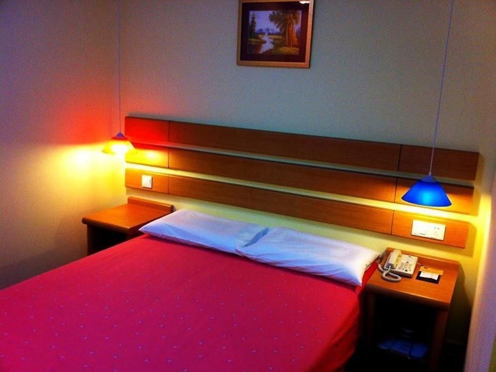 Home Inn Hotel Guiyang Fushui Middle Road Guiyang (Guizhou) Exterior photo